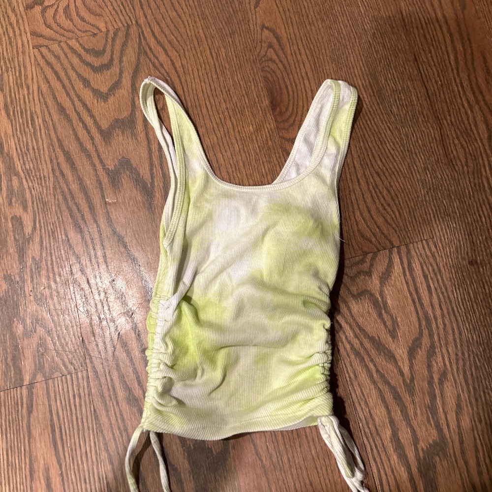 Hollister tank